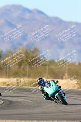 media/Jan-10-2025-CVMA Friday Practice (Fri) [[489e0da257]]/Group 4 and Trackday/Session 5 (Turn 7)/